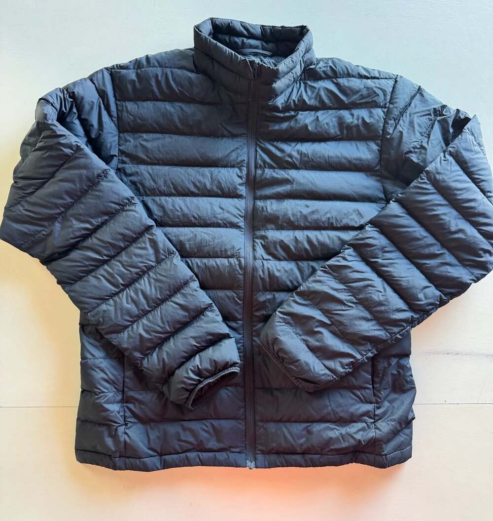 Uniqlo Ultra Light Down Black Zip Up Puffer Jacket Size S